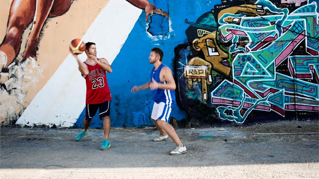 Basketbal spelen met een stoma