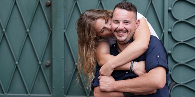 Photo of Mattia, who uses Peristeen Plus, together with his girlfriend. There are many treatment options for bowel issues, including transanal irrigation.