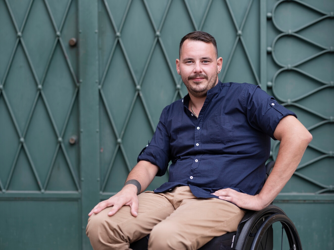 Portrait photo of Mattia, a Peristeen Plus user. Mattia values Coloplast Care has he can talk with a Care Advisor who knows the product and is available to answer his questions. He says this has improved his life with Peristeen Plus.